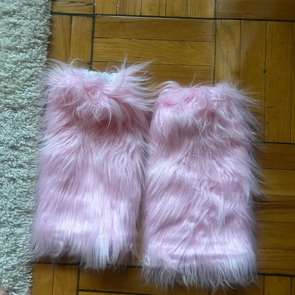 Pink Labubu Costume Set - Picture 3 of 5